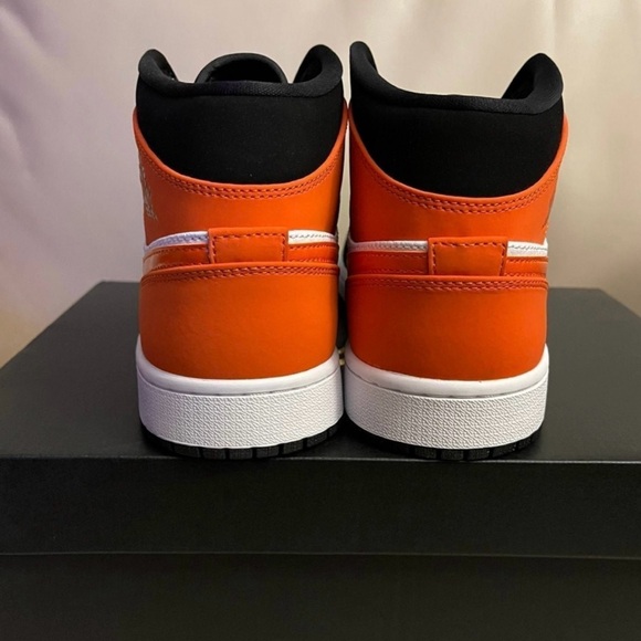 jordan men's air jordan 1 mid shattered backboard